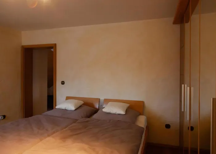 Haus Gruna Casa de Férias *